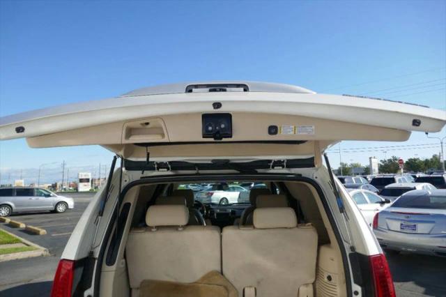 2008 Cadillac Escalade Standard