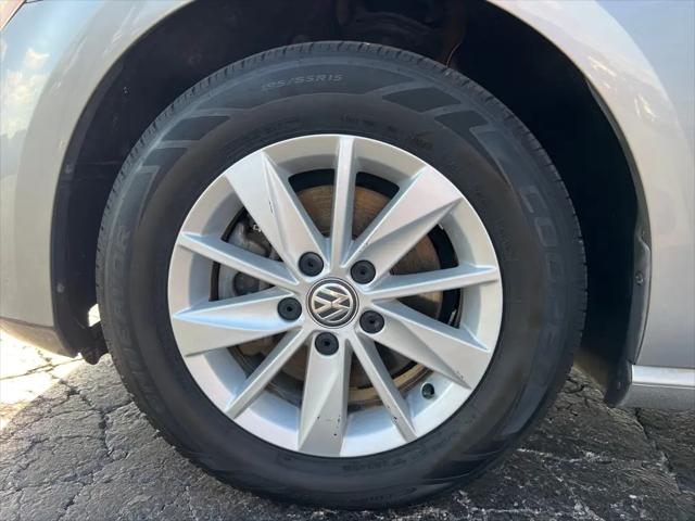 2015 Volkswagen Golf TSI S 2-Door