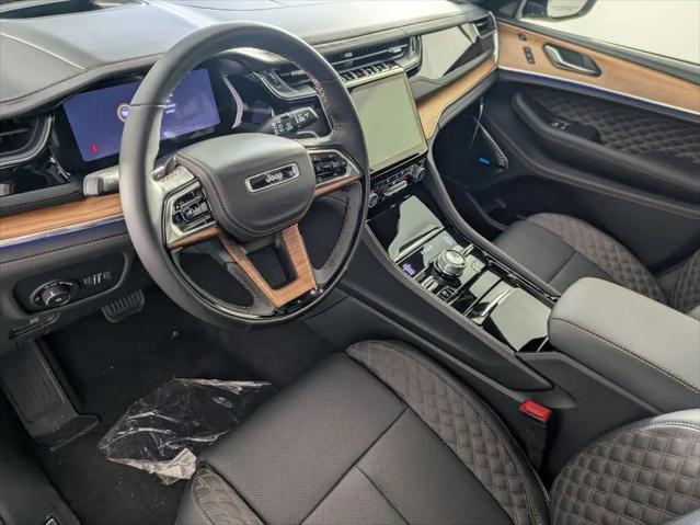 2025 Jeep Grand Cherokee Summit Reserve 4x4