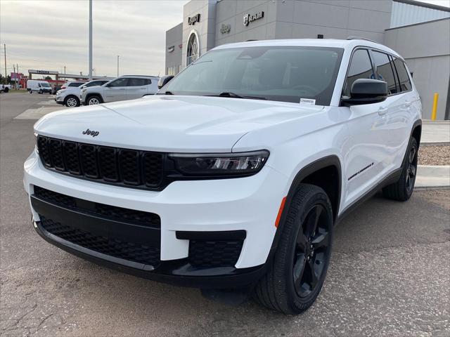 2023 Jeep Grand Cherokee L Altitude 4x4 2023 Jeep Grand Cherokee L Altitude 4x4