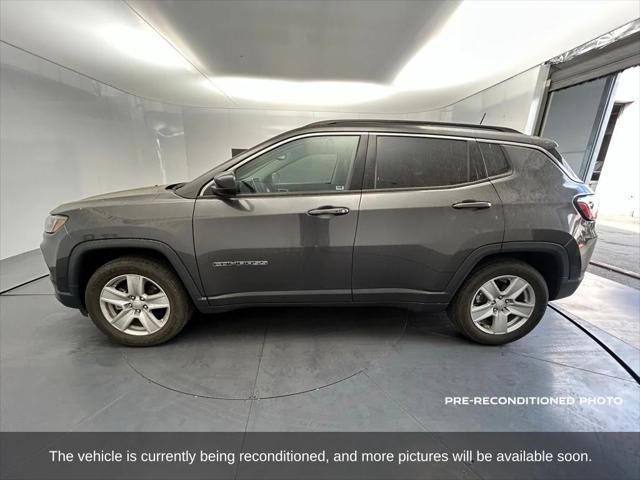 2022 Jeep Compass Latitude FWD
