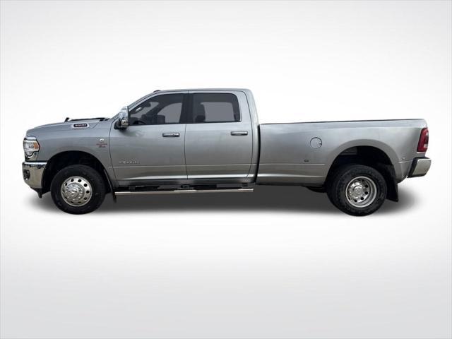 2024 RAM 3500 Laramie Crew Cab 4x4 8 Box