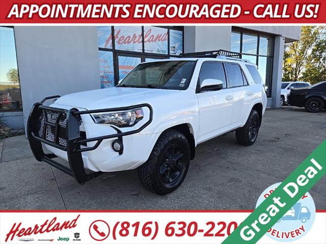 2018 Toyota 4Runner SR5 2018 Toyota 4Runner SR5