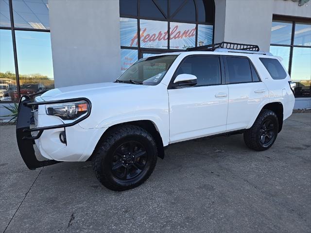 2018 Toyota 4Runner SR5 2018 Toyota 4Runner SR5