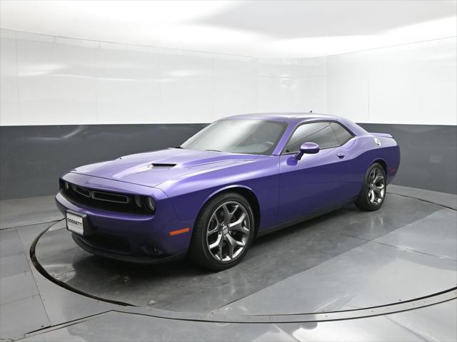 2016 Dodge Challenger SXT Plus