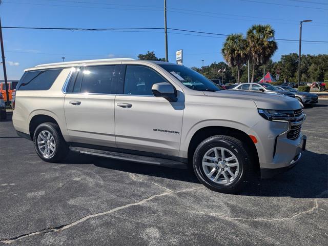 2023 Chevrolet Suburban 4WD LT