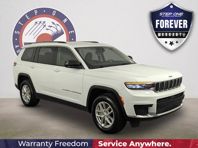 2023 Jeep Grand Cherokee L Laredo 4x2
