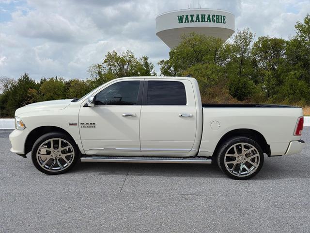 2017 RAM 1500 Limited Crew Cab 4x2 57 Box 2017 RAM 1500 Limited Crew Cab 4x2 57 Box