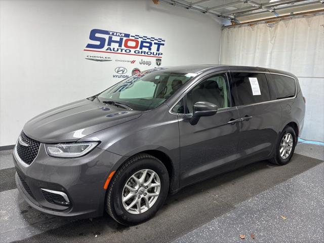 2023 Chrysler Pacifica Touring L 2023 Chrysler Pacifica Touring L