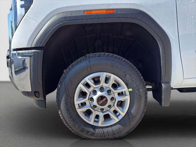 2026 GMC Sierra 2500HD Crew Cab, Standard Bed, SLE, 4WD