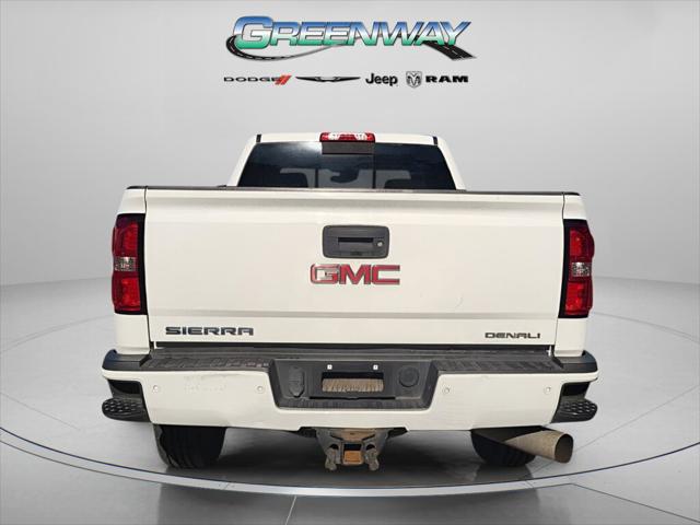 2016 GMC Sierra 2500HD Denali 2016 GMC Sierra 2500HD Denali