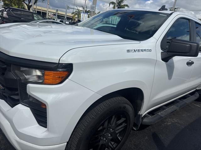 2022 Chevrolet Silverado 1500 2WD Crew Cab Short Bed Custom