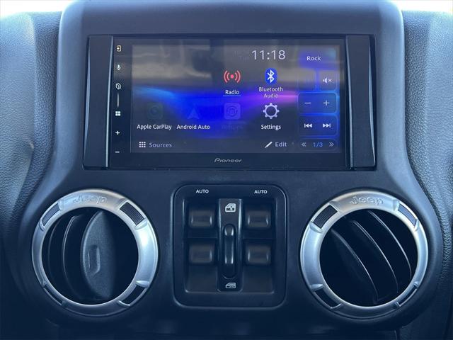 2015 Jeep Wrangler Unlimited Sahara 2015 Jeep Wrangler Unlimited Sahara