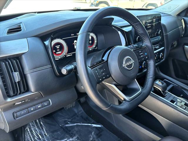 2024 Nissan Pathfinder Platinum FWD 2024 Nissan Pathfinder Platinum FWD