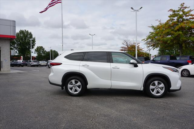2022 Toyota Highlander LE