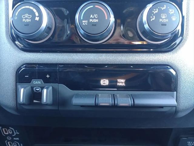 2025 Ram 2500 Tradesman Crew Cab 4x4 6'4" Box