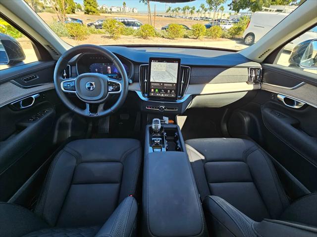 2025 Volvo XC90 B6 Plus 7-Seater