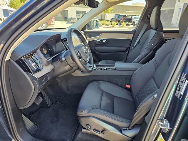 2025 Volvo XC90 B6 Plus 7-Seater