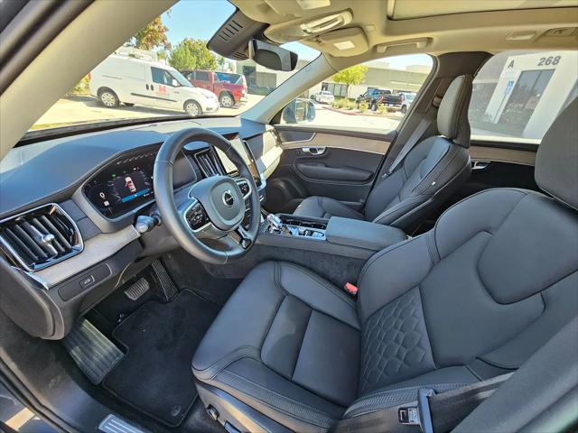 2025 Volvo XC90 B6 Plus 7-Seater