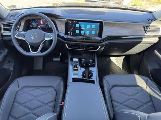 2026 Volkswagen Atlas SE with Technology