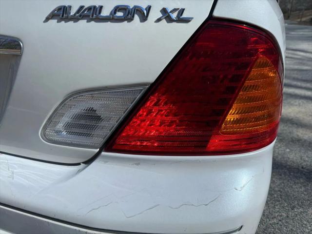 2001 Toyota Avalon XL
