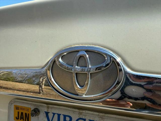 2001 Toyota Avalon XL