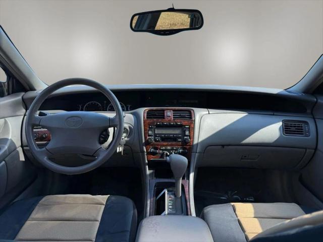 2001 Toyota Avalon XL