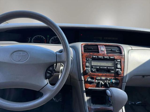 2001 Toyota Avalon XL