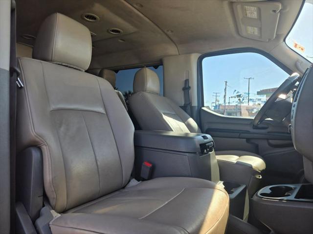 2017 Nissan 3500 SL V8