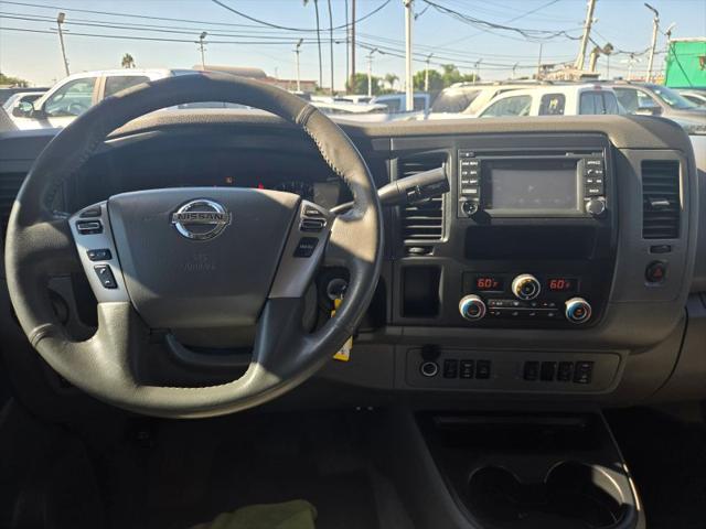 2017 Nissan 3500 SL V8