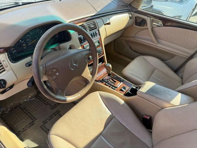 2000 Mercedes-Benz E 320 4M