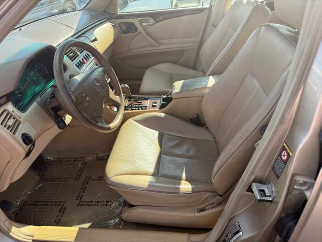 2000 Mercedes-Benz E 320 4M
