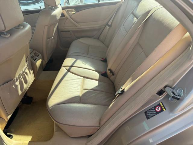 2000 Mercedes-Benz E 320 4M