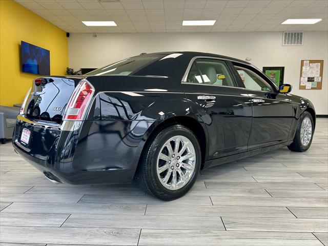 2014 Chrysler 300 Unknown