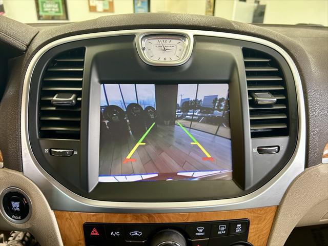 2014 Chrysler 300 Unknown