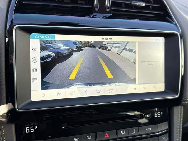 2017 Jaguar F-PACE 35t R-Sport 2017 Jaguar F-PACE 35t R-Sport