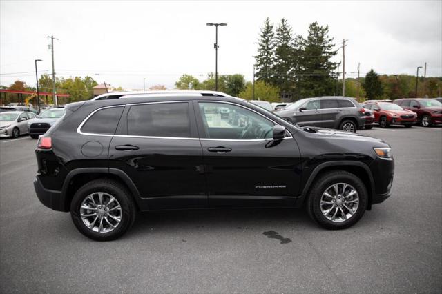 2020 Jeep Cherokee Latitude Plus 4X4 2020 Jeep Cherokee Latitude Plus 4X4