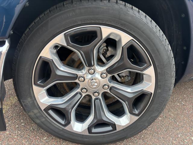 2019 RAM 1500 Limited Crew Cab 4x4 57 Box 2019 RAM 1500 Limited Crew Cab 4x4 57 Box