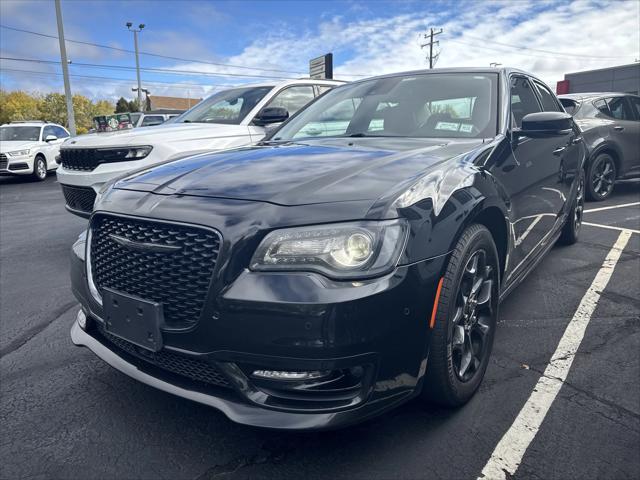 2022 Chrysler 300 Touring L AWD 2022 Chrysler 300 Touring L AWD