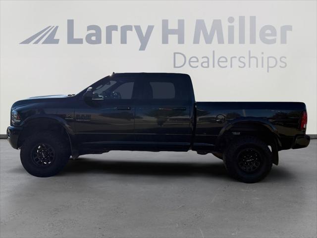 2017 RAM 2500 Laramie Crew Cab 4x4 64 Box 2017 RAM 2500 Laramie Crew Cab 4x4 64 Box