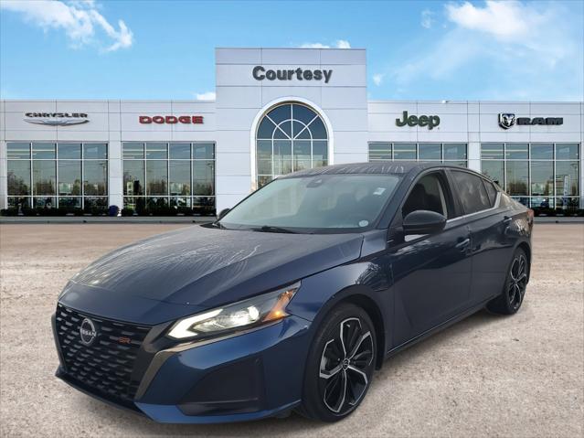 2023 Nissan Altima SR FWD 2023 Nissan Altima SR FWD