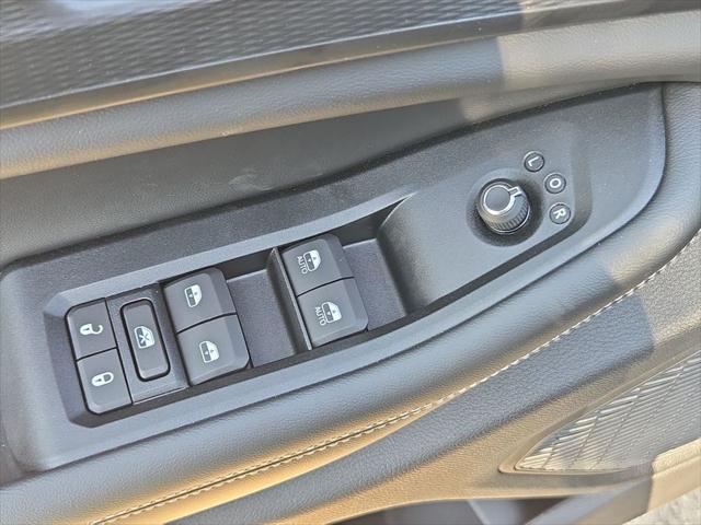 2025 Jeep Grand Cherokee Altitude X 4x2