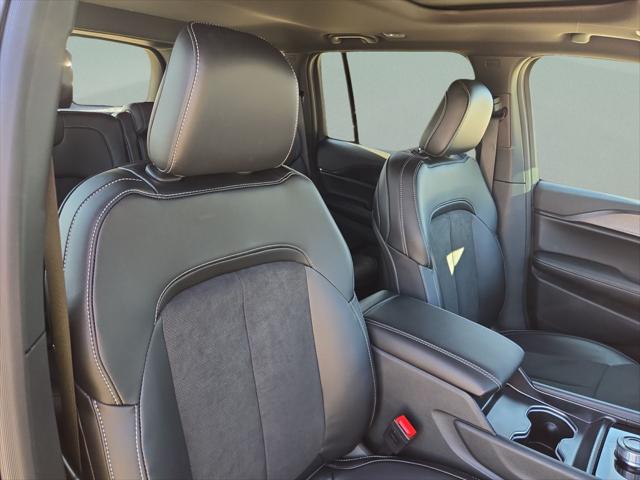 2025 Jeep Grand Cherokee Altitude X 4x2