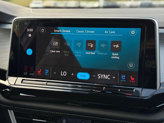 2026 Volkswagen Atlas Cross Sport 2.0T SE w/Technology