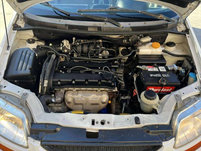 2004 Chevrolet Aveo LS