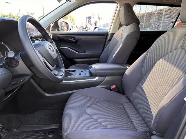 2023 Toyota Highlander L [12]