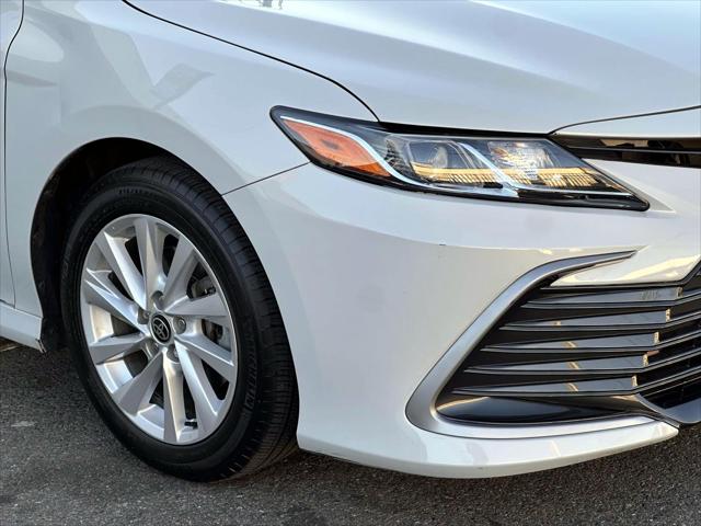 2023 Toyota Camry LE [9]