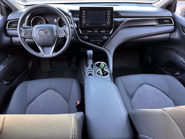 2023 Toyota Camry LE [16]