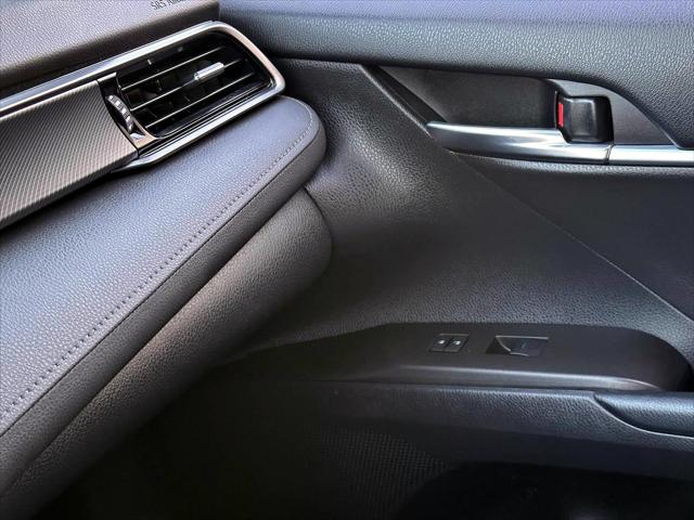 2023 Toyota Camry LE [24]