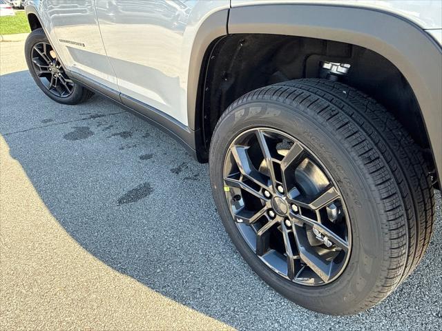 2025 Jeep Grand Cherokee L Limited 4x4